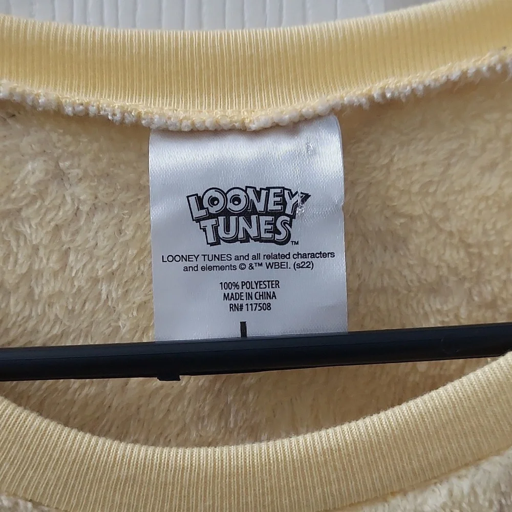 Looney Tunes Tweety Bird Women's Fleece Sweater Soft Cozy Yellow Large
